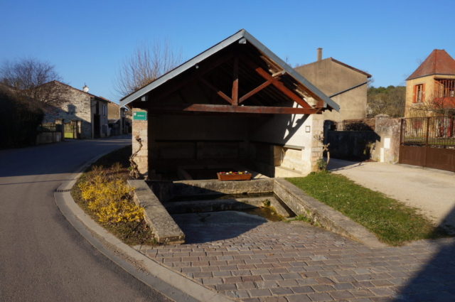 Lavoir dans Plottes